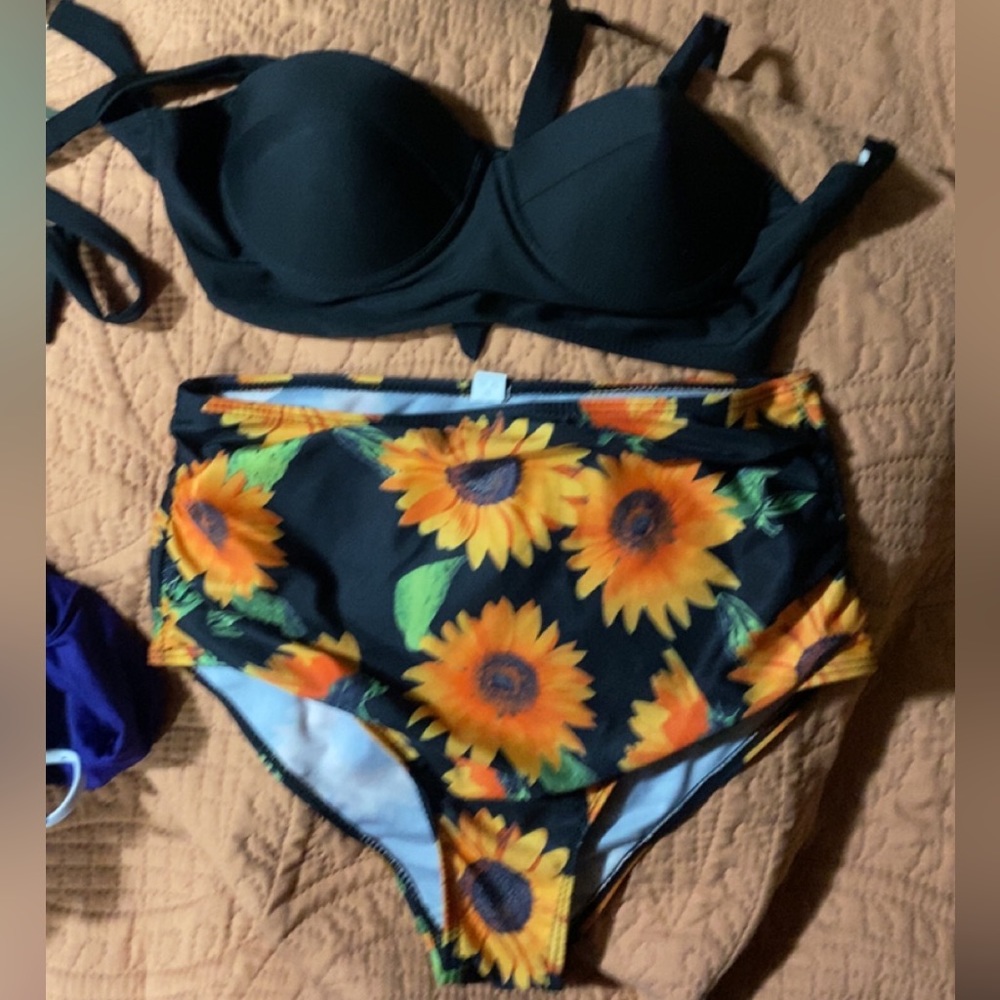 All size M or fit like a medium swim suit. Sunflower soft bra size M.